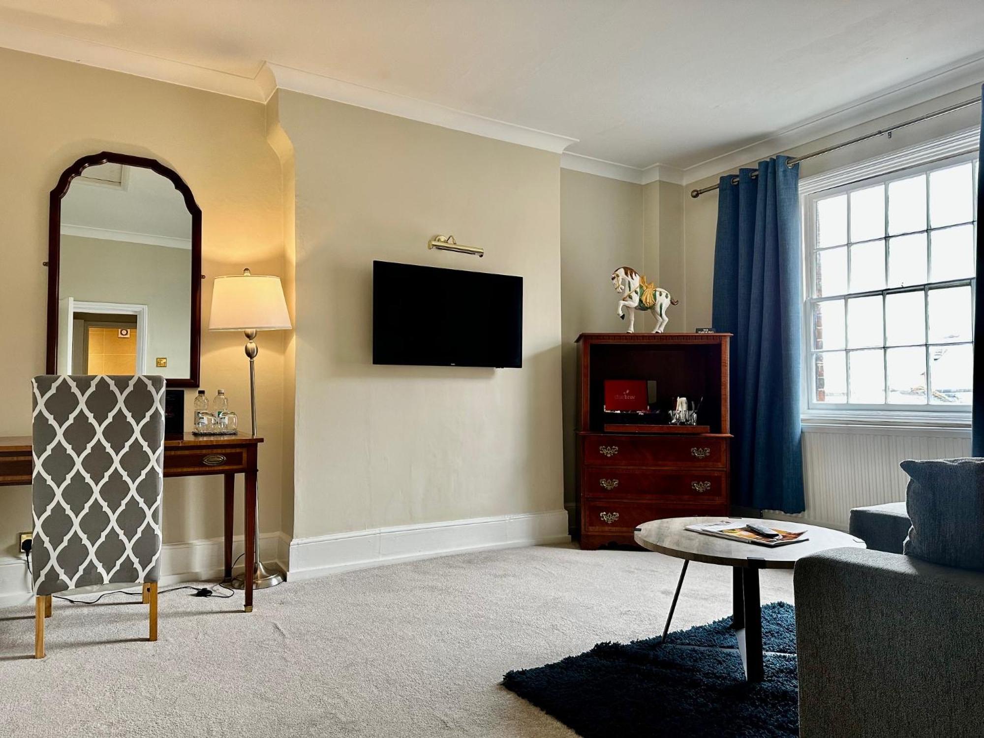 The Angel Posting House & Livery Guildford Ngoại thất bức ảnh